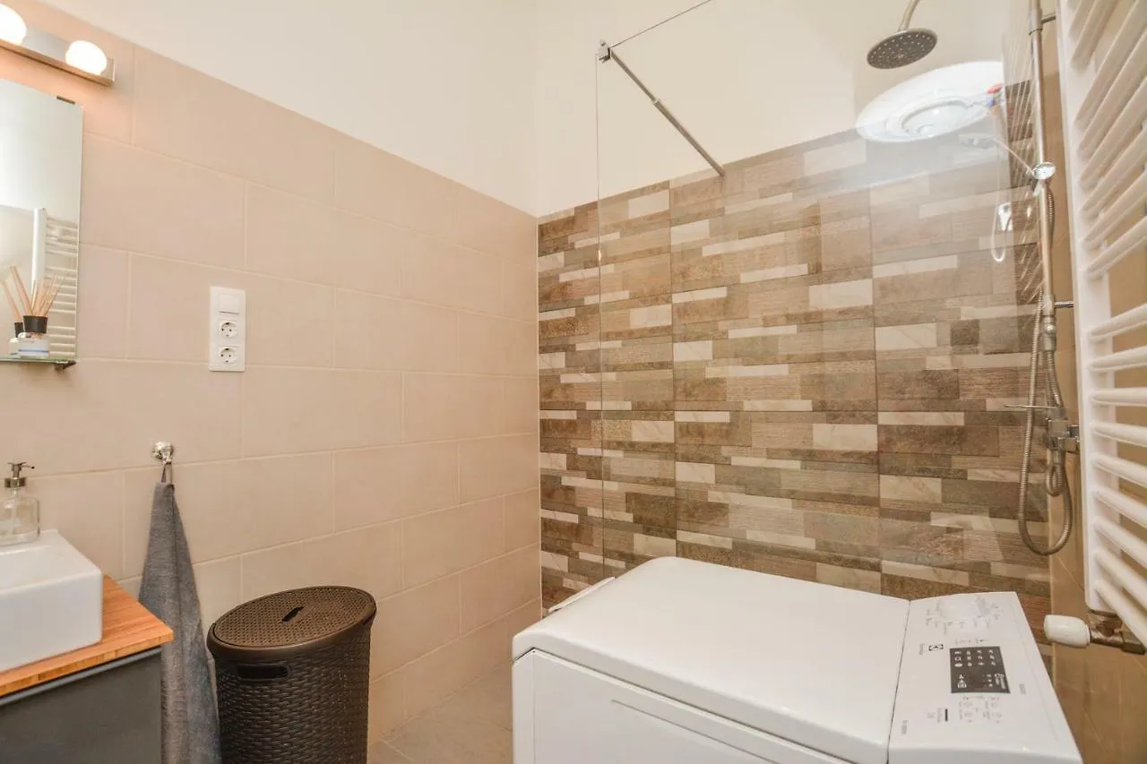Timeless Apartment With Free Private Parking Budapest 0*,  Hongrie