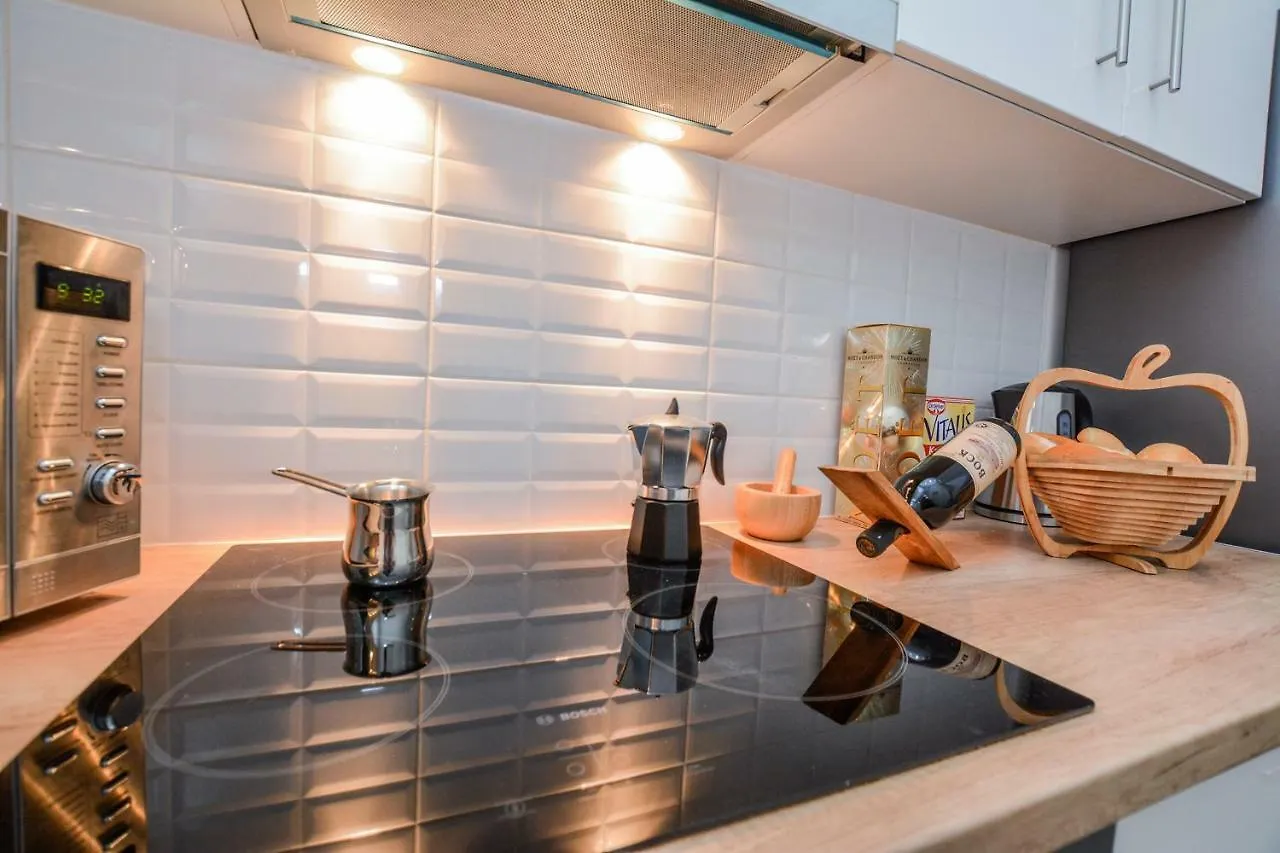 Timeless Apartment With Free Private Parking Budapest 0*,  Hungary